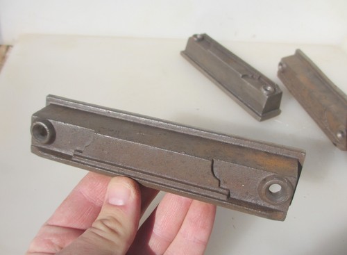 Large iron door - keep, rim