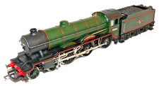 ⭐Hornby RO53 BR B17 Locomotive 61666 NOTTINGHAM FOREST OO VGC Loco painted 00