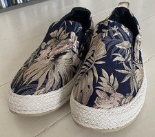 “Fashion” Men’s Floral Espadrille Loafers. Size 8.5 UK. Brand New