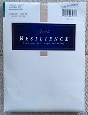 HANES RESILIENCE TIGHTS ~ SIZE AB ~ SEE CHART ~ SHADE ALMOST BLUSH ~ CONTROL TOP
