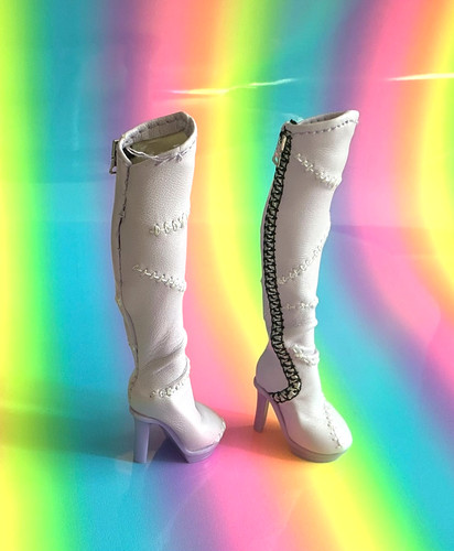 Rainbow high doll - high,