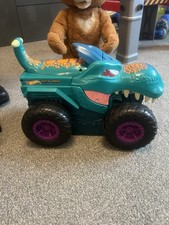 Hot Wheels Monster Truck Chompin Mega Wrex Car Toy (GYL13)