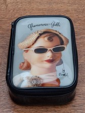 Benefit Glamorous Gabbi by Benefit small beauty box