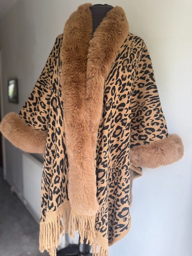 Cherry koko leopard - print, faux