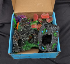 Auarium Ornaments Fish Tank Decor plants with Resin Cave Rock (BOX DAMAGED)