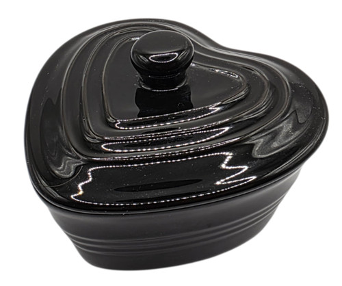 Heart shaped black cocotte - shaped,