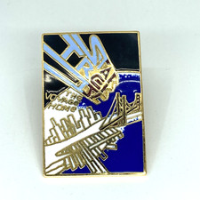 Star Trek The Voyage Home Metal Pin Badge - Star Trek Collectables X14447