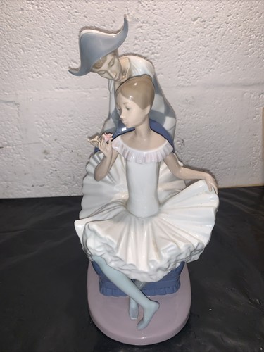 Nao lladro figurine - by,