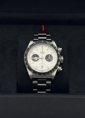 Tudor black bay white - bay, dial