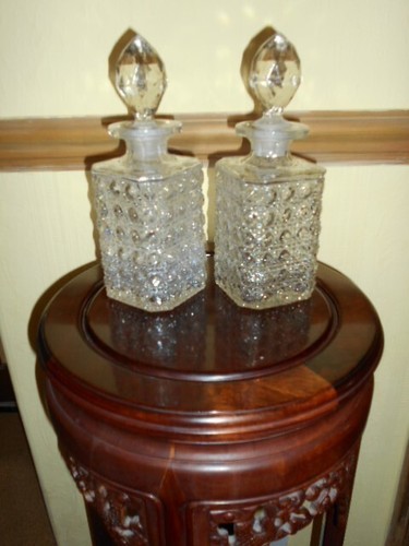 Pair antique whisky - of,
