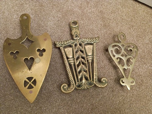 Antique brass trivets flat - ,