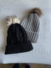 2 LADIES KNITTED BOBBLE BEANIE