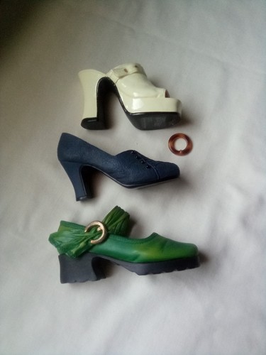 Just the right - just, shoes