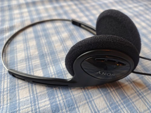Fully working vintage sony - fully,