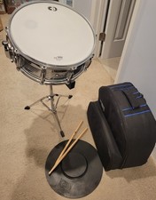 Snare drum with stand and