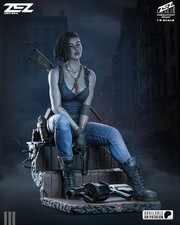 1:8  Scale Jill Valentine