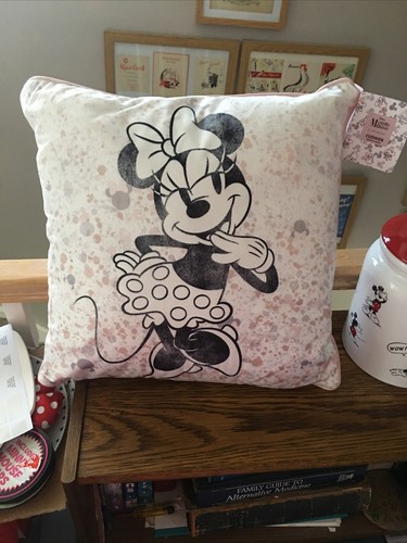 Disney minnie mouse cushion