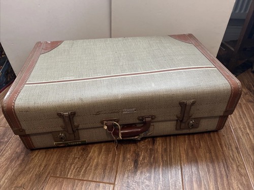 Vintage skyline hard shell - hard,
