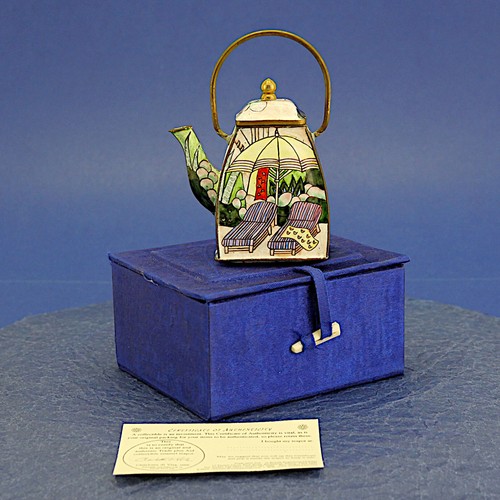 Trade aid miniature enameled - aid,
