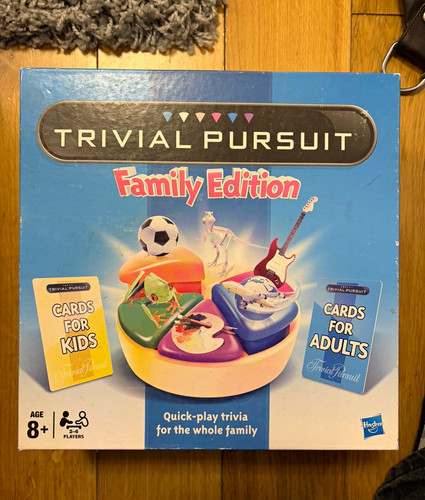 Hasbro trivial pursuit family - hasbro,