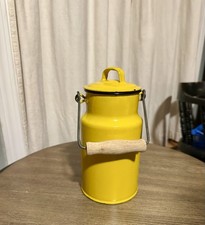 Vintage 4 Cup Yellow Enamel