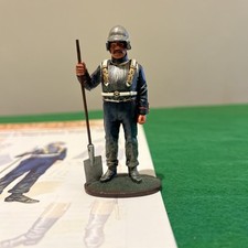 Del Prado. Napoleon at War. No 33 Engineer In Siege Armour Figure and Magazine