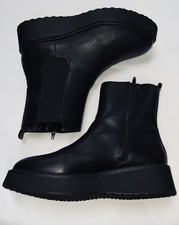 Ladies BLACK Chelsea Style
