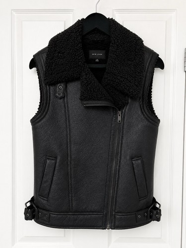 Size black faux - 8,