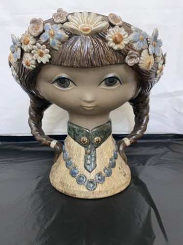 Lladro girl head vase - girl’s,