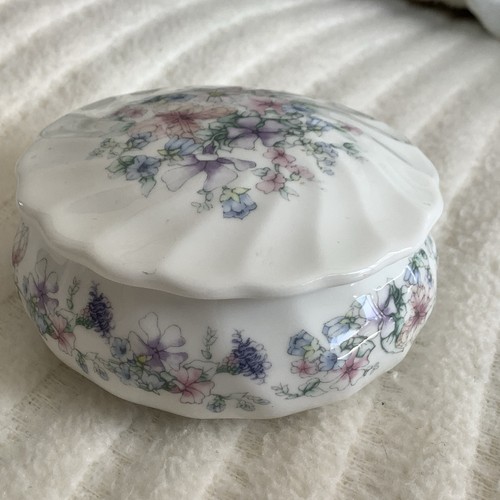 Wedgewood bone china - bone, "angela"