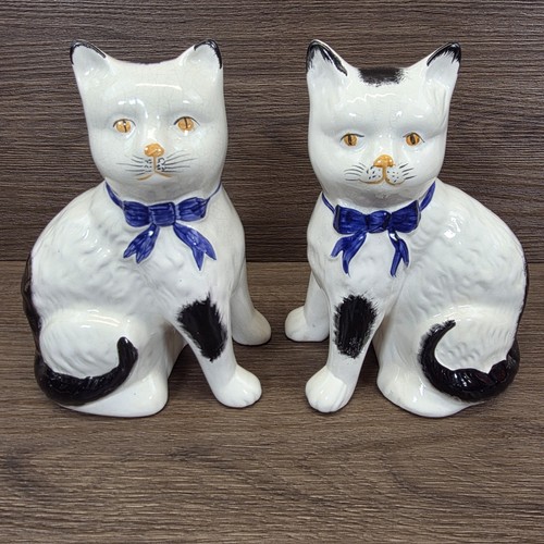 Staffordshire mantle cats - mantle, 7.5"