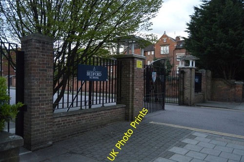 Photo 6x4 bedford - bedford, gate