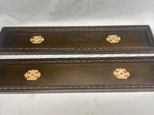 Carved oak panels - carved, pediment