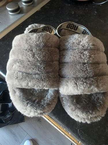 Ugg fluff yeah slide - yeah,