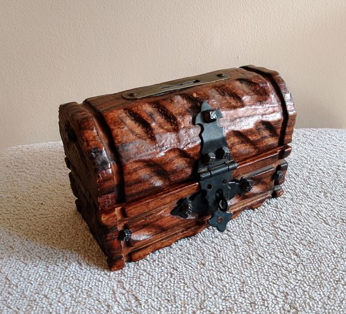 Vintage rustic hand carved - vintage, hand-carved