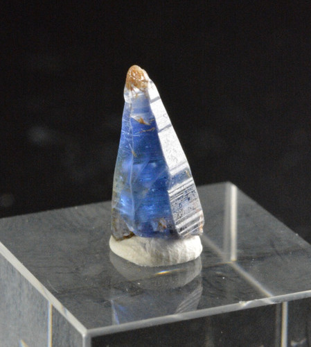 Blue sapphire crystal - blue, sri