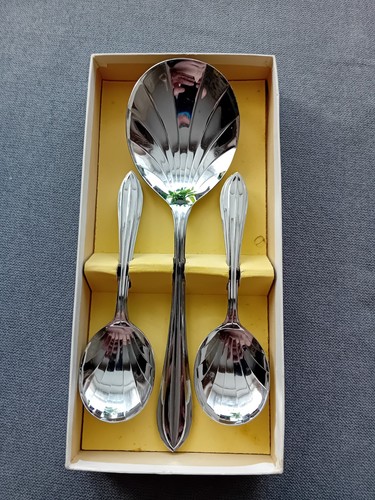 Vintage fruit serving spoon - vintage,