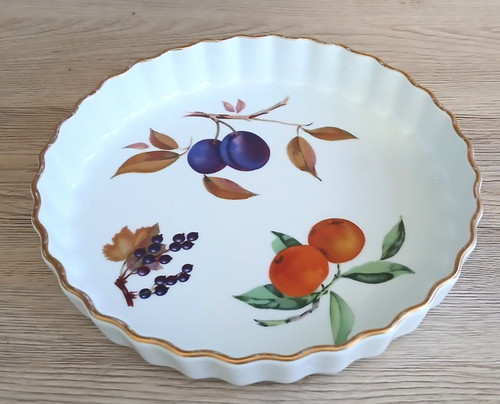 Royal worcester evesham - evesham, gold