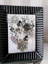 Beautiful Glass Ribbed Frame