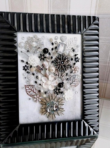 Beautiful glass ribbed frame - beautiful,