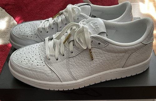 Jordan low triple white - 1,