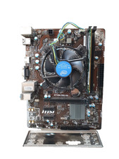 Intel Core i3 6100 @ 3.7GHz