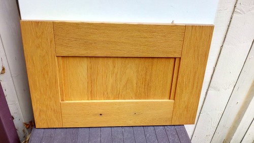 Solid light oak shaker - light,