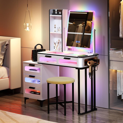Dressing table with mirror and - dressing,