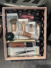 Bundle of WOW London Makeup