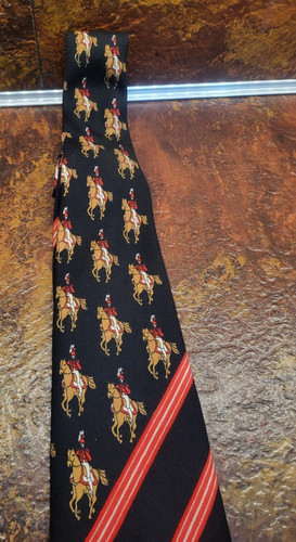 Equestrian neck tie - neck, of