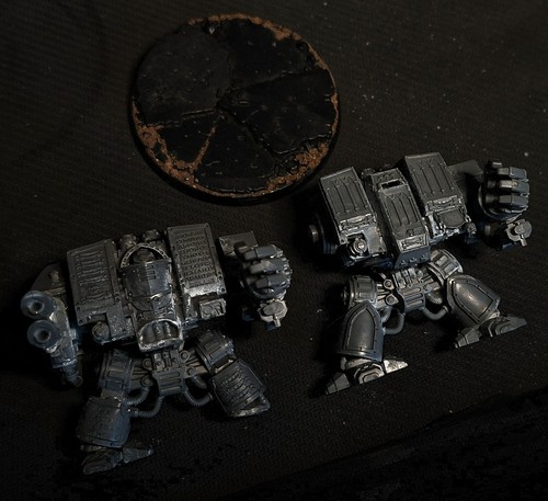 Space marine dreadnought - space,
