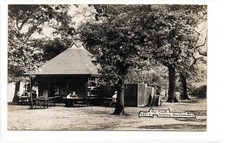 THE KIOSK, TOOTING BEC COMMON: London postcard (C93897)