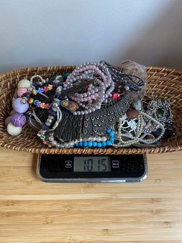 1kg mixed costume jewellery - 1kg,
