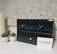 Bundleberry by Amanda Holden